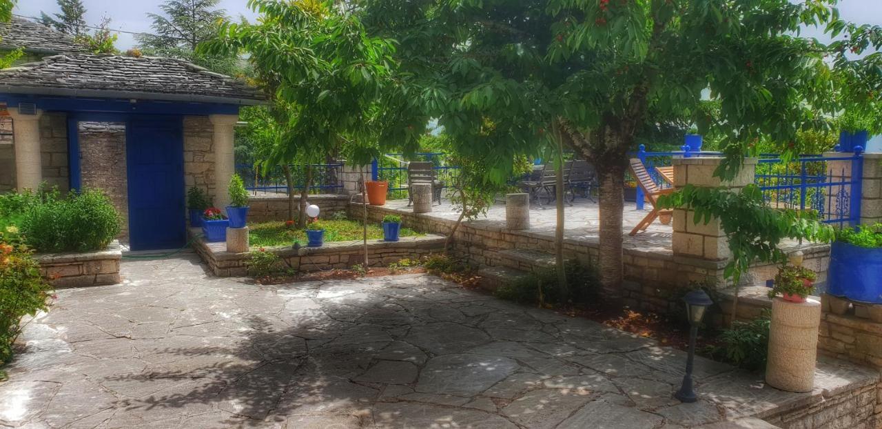 דירות מונודנדרי Archontiko Zarkada מראה חיצוני תמונה
